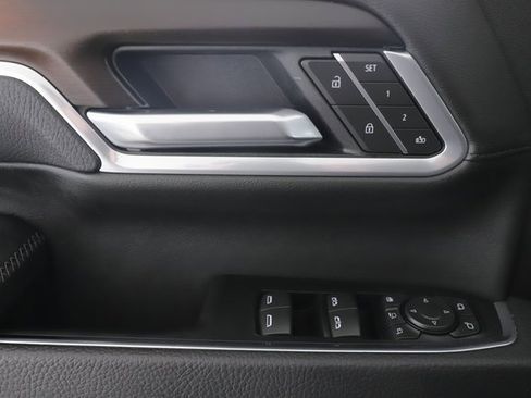 Used 2025 GMC Sierra 2500 Denali image 21