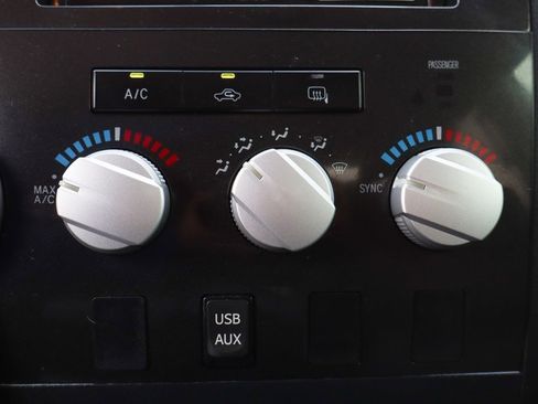 Used 2010 Toyota Tundra 2WD Double Cab image 33