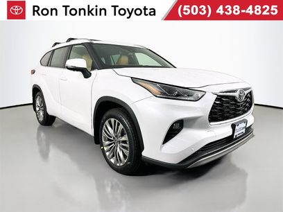 New 2026 Toyota Highlander Platinum