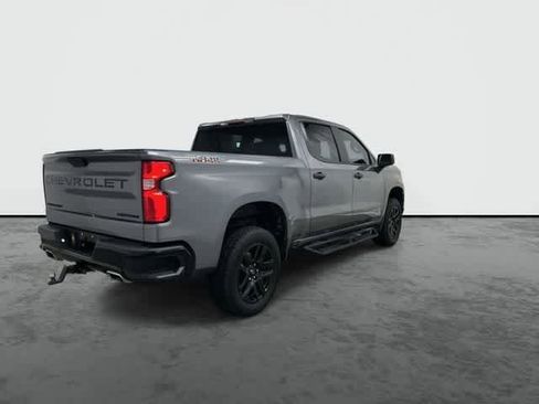 Used 2021 Chevrolet Silverado 1500 Custom Trail Boss w/ LPO, Dark Essentials Package AWD/4WD image 4