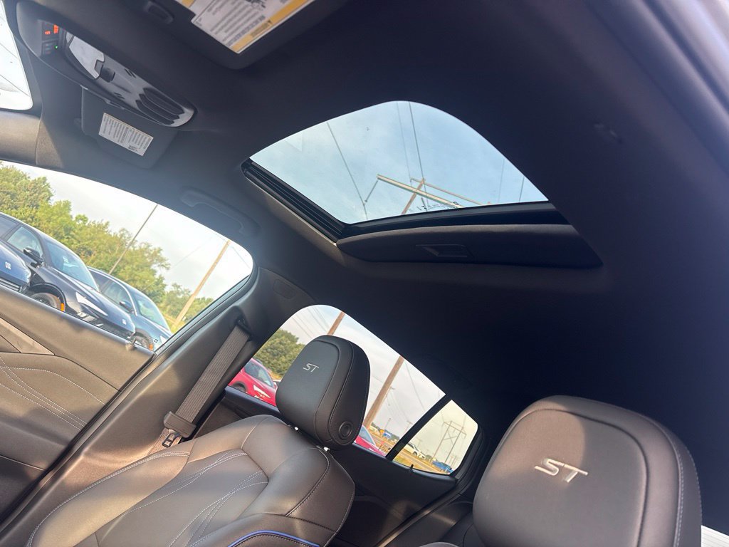 New 2026 Buick Envista Sport Touring w/ Convenience I Package FWD image 14