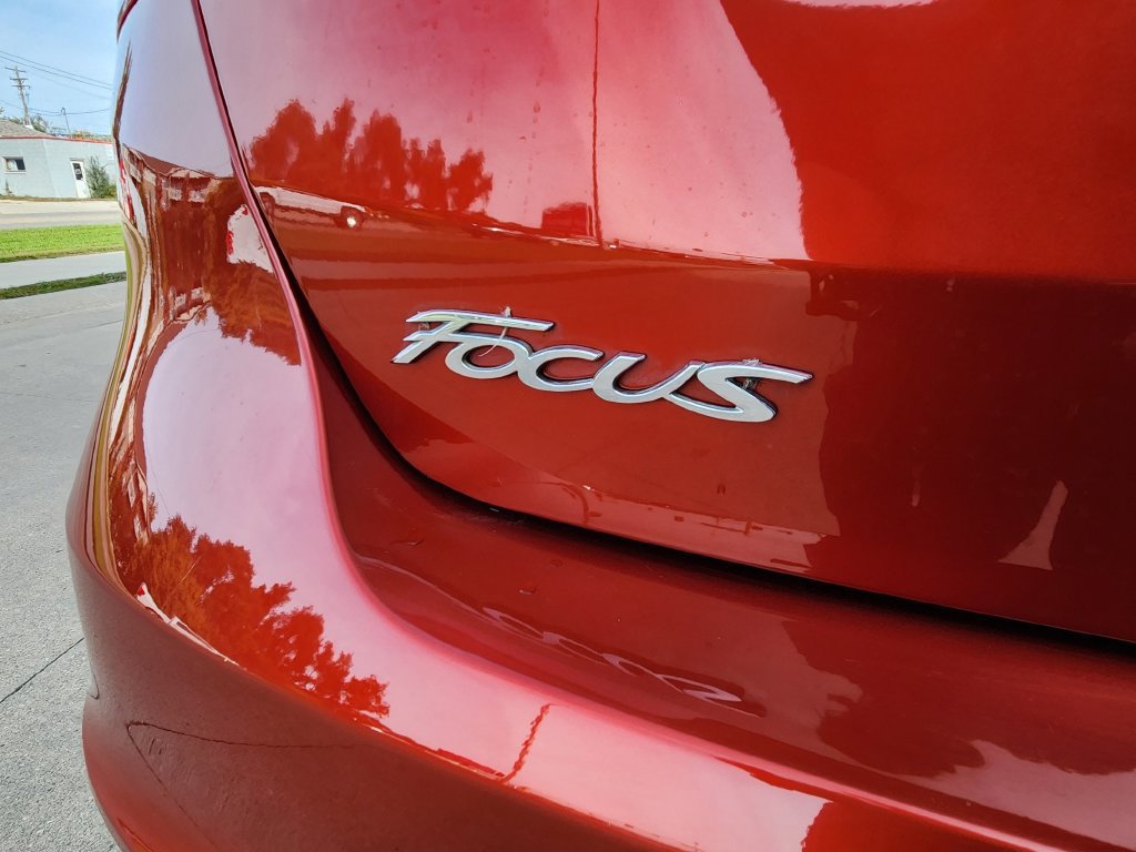 Used 2018 Ford Focus SE FWD image 35