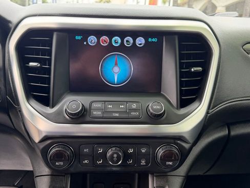 Used 2018 GMC Acadia SLT FWD image 34