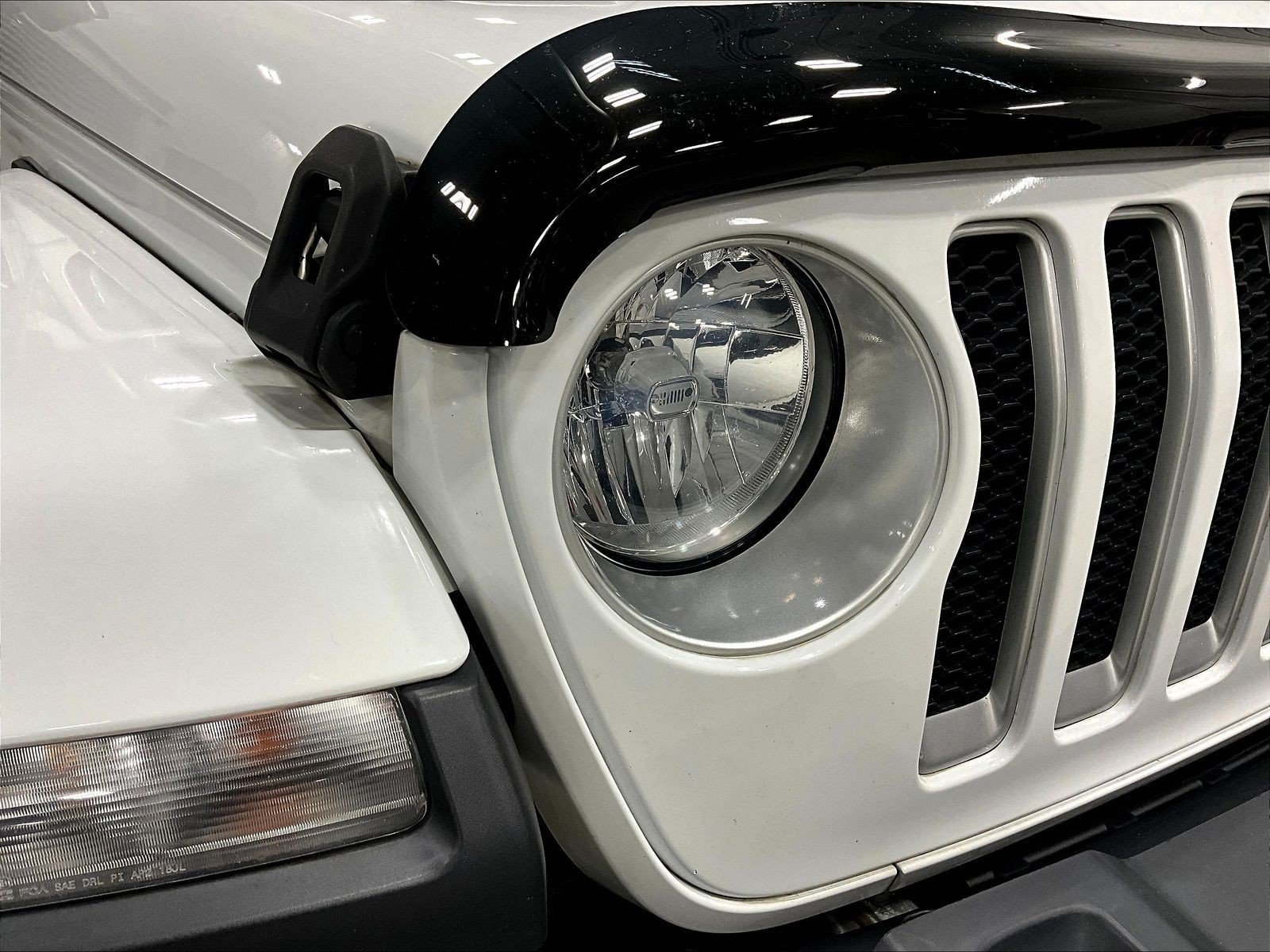 Used 2019 Jeep Wrangler Unlimited Sahara w/ Safety Group AWD/4WD image 32