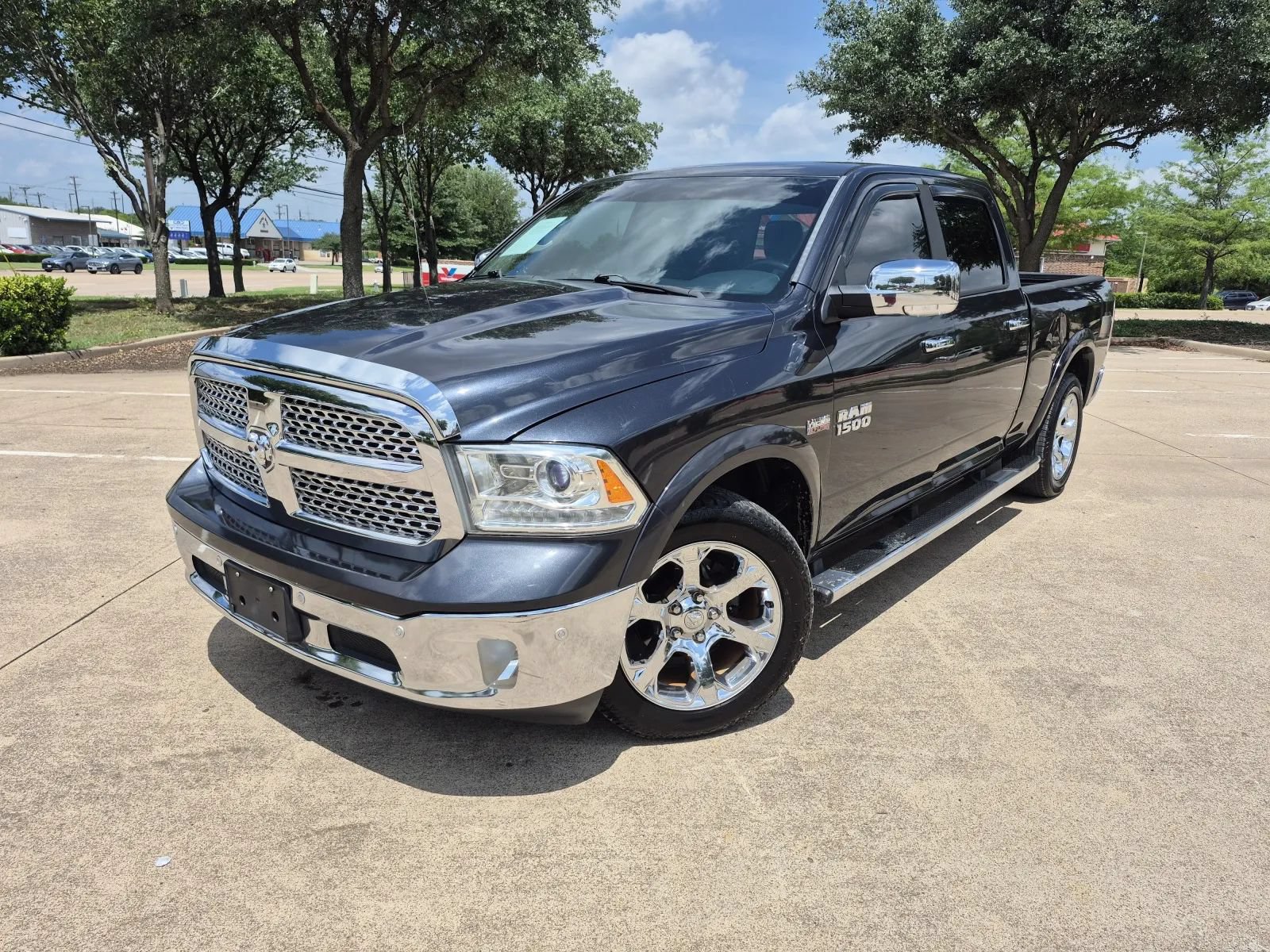 Used 2014 RAM 1500 Laramie RWD image 1