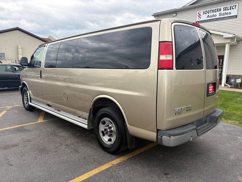 Used 2008 GMC Savana 3500 Extended Passenger w/ LT Preferred Equipment Group RWD image 8