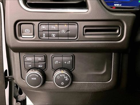 Used 2023 Chevrolet Tahoe LT w/ Luxury Package AWD/4WD image 39