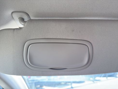 Used 2023 Chrysler Pacifica Touring-L image 23