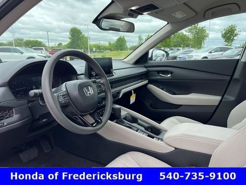 Used 2025 Honda Accord LX image 13