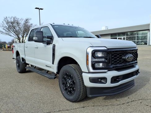New 2026 Ford F250 Lariat w/ Black Appearance Package image 3