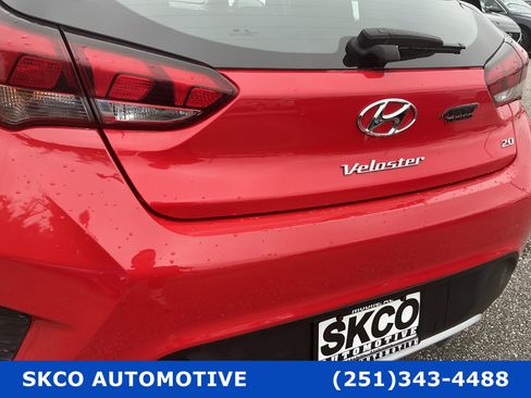 Used 2019 Hyundai Veloster 2.0 FWD image 21