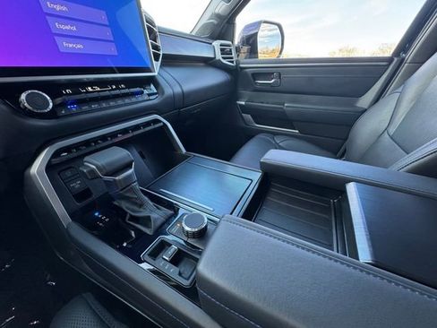 Used 2025 Toyota Sequoia Platinum image 10