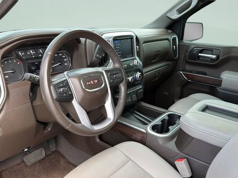 Used 2022 GMC Sierra 1500 SLT AWD/4WD image 32