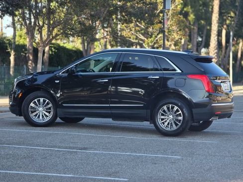Used 2018 Cadillac XT5 Luxury w/ Driver Awareness Package FWD image 14