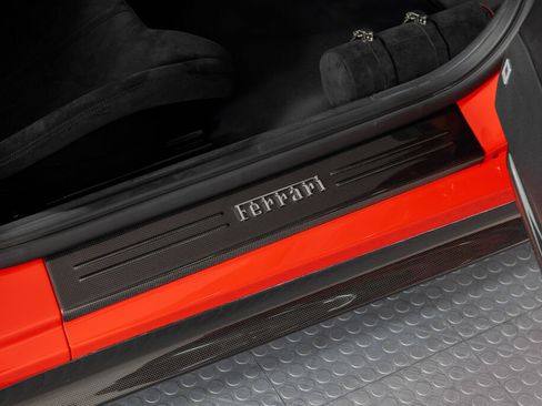Used 2023 Ferrari 812 Competizione RWD image 32