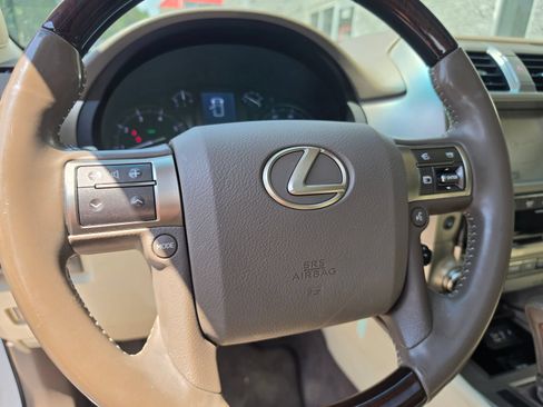 Used 2019 Lexus GX 460 Premium w/ Premium Package AWD/4WD image 13