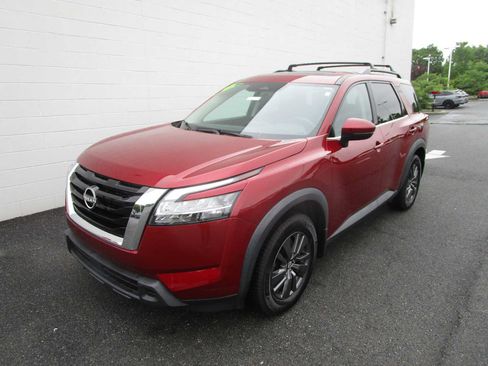 Used 2022 Nissan Pathfinder SV w/ SV Premium Package AWD/4WD image 1