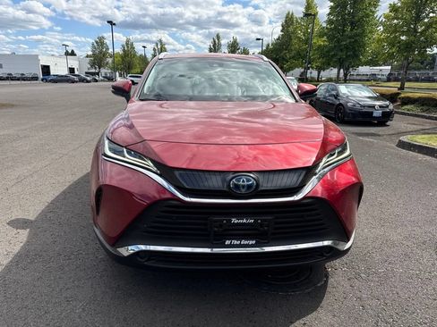 Used 2021 Toyota Venza XLE w/ Softex Package AWD/4WD image 2