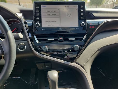 Used 2024 Toyota Camry XSE FWD image 15