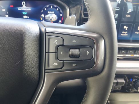 Used 2023 Chevrolet Silverado 1500 High Country image 22