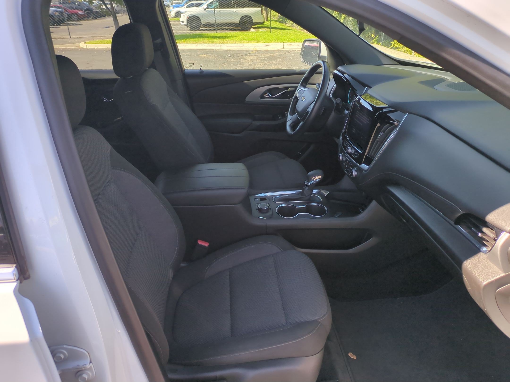 Used 2022 Chevrolet Traverse LT AWD/4WD image 29