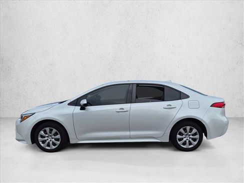 Used 2024 Toyota Corolla LE FWD image 8