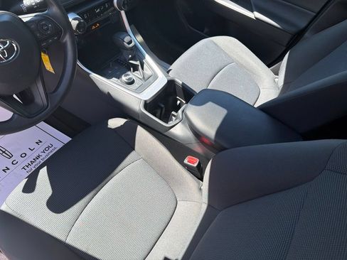 Used 2025 Toyota RAV4 LE AWD/4WD image 19