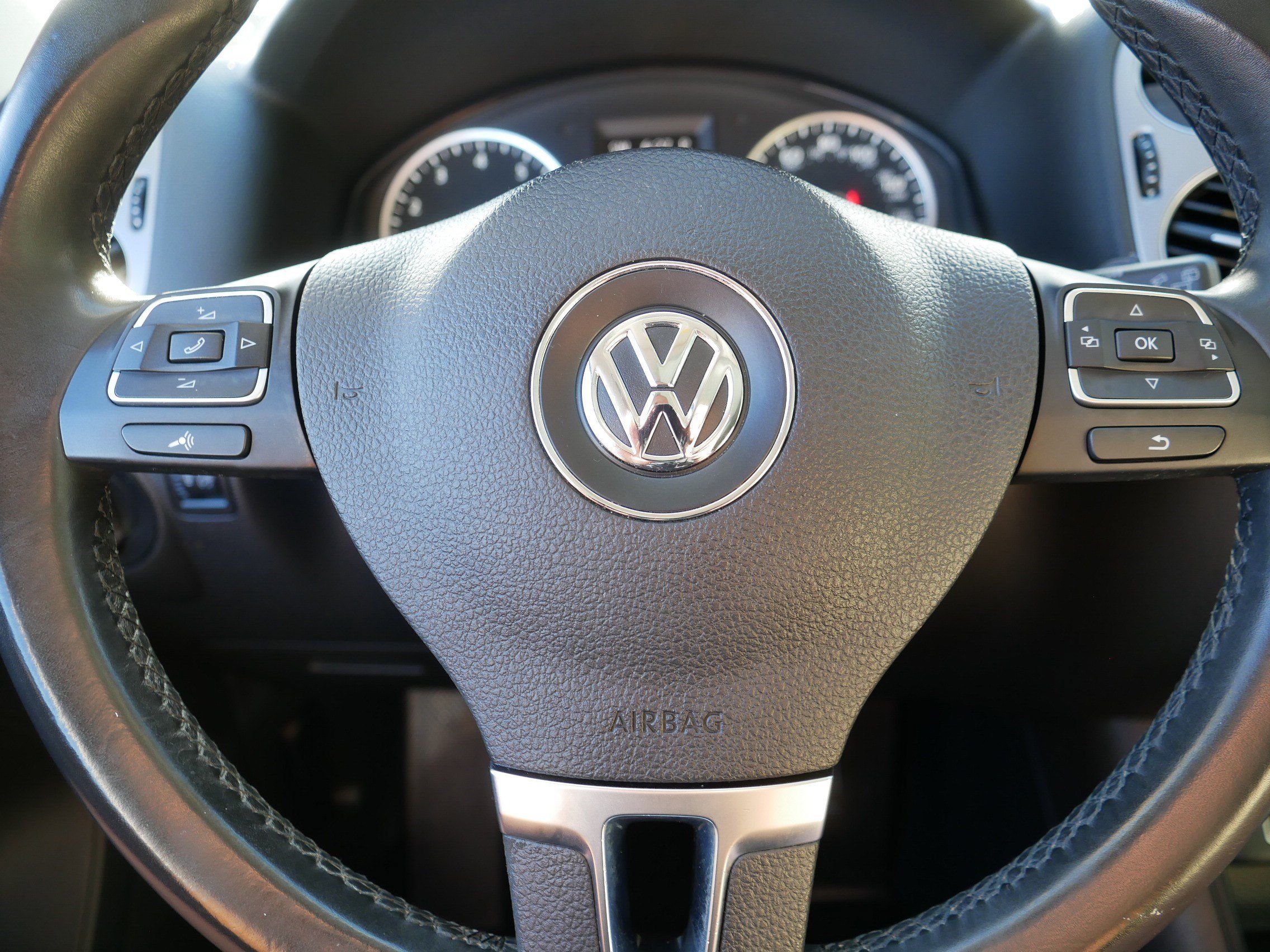 Used 2017 Volkswagen Tiguan Wolfsburg Edition FWD image 25