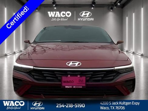 Used 2025 Hyundai Elantra Sport FWD image 2