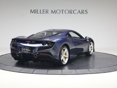 Certified 2022 Ferrari F8 Tributo RWD image 7
