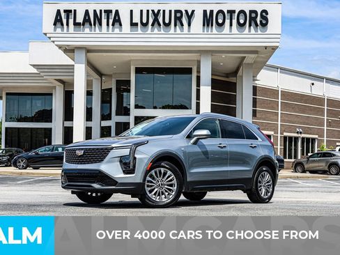 Used 2024 Cadillac XT4 Premium Luxury FWD image 3