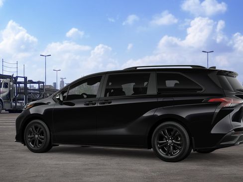 New 2026 Toyota Sienna XSE AWD/4WD image 5