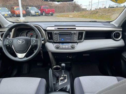 Used 2015 Toyota RAV4 XLE image 12