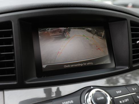 Used 2013 Nissan Quest SL FWD image 24