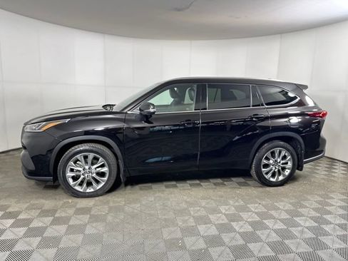 Used 2020 Toyota Highlander Limited image 6