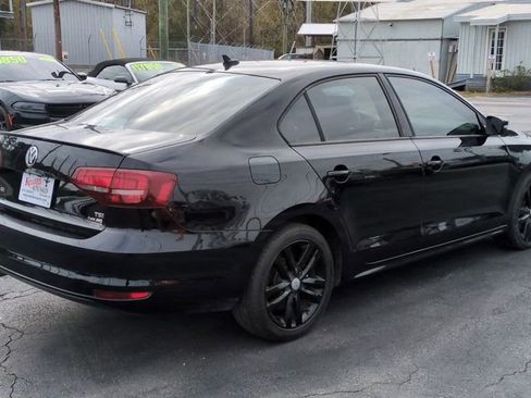 Used 2018 Volkswagen Jetta Sport image 8