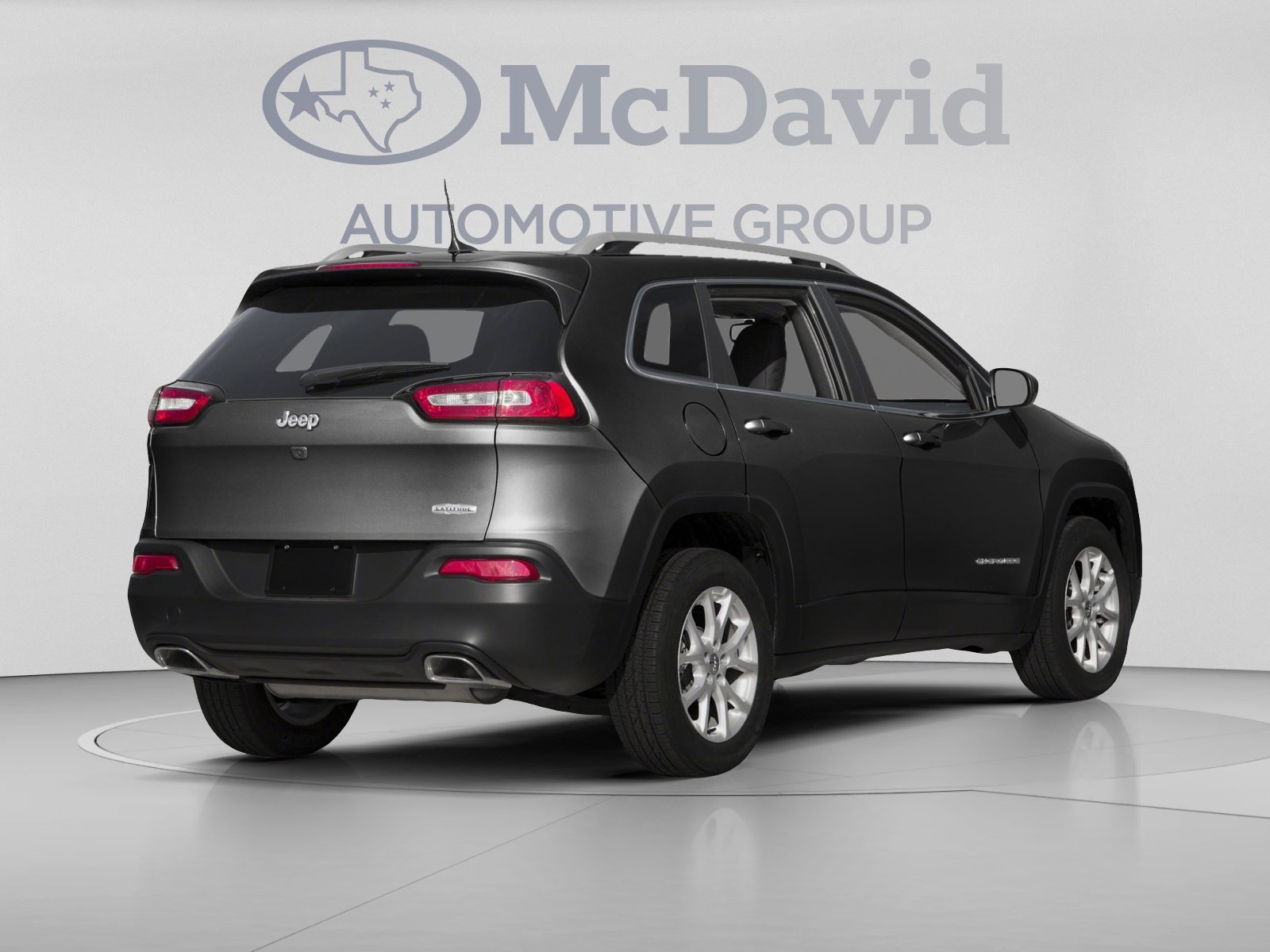 Used 2017 Jeep Cherokee Latitude FWD image 2