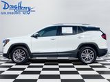 Used 2024 GMC Terrain SLT image 2