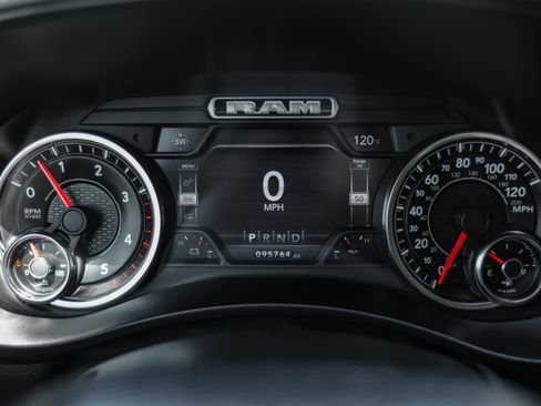 Used 2019 RAM 3500 Laramie AWD/4WD image 19