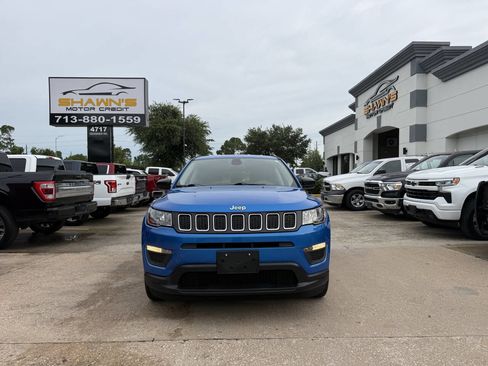 Used 2018 Jeep Compass Sport w/ Tech Group FWD image 39