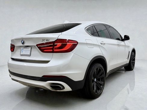 Used 2017 BMW X6 xDrive50i image 9