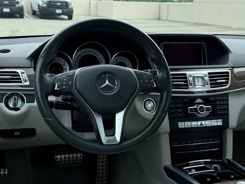 Used 2014 Mercedes-Benz E 350 Sedan image 39
