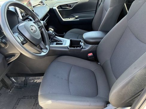 Certified 2025 Toyota RAV4 LE FWD image 27