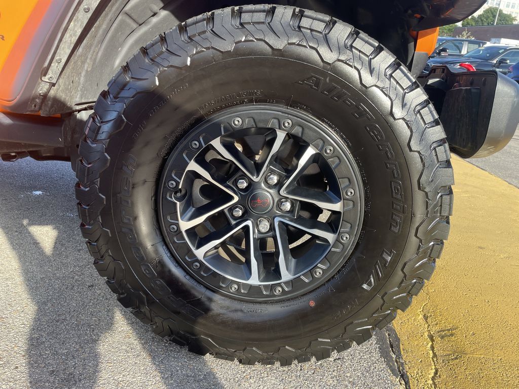 Used 2025 Jeep Wrangler Rubicon w/ Xtreme 35 Tire Package AWD/4WD image 11
