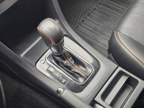 Used 2016 Subaru Crosstrek 2.0i Limited w/ Popular Package #2 image 22