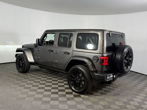 Used 2025 Jeep Wrangler Unlimited Sahara w/ Safety Group AWD/4WD image 15