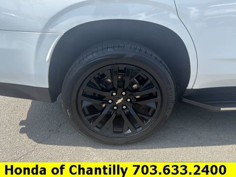 Used 2023 Chevrolet Tahoe Premier AWD/4WD image 33