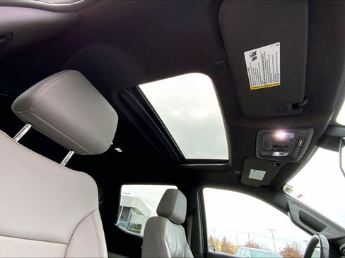 Used 2020 GMC Sierra 1500 SLT w/ SLT Premium Plus Package image 13