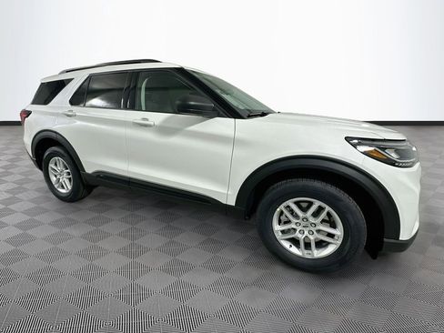New 2026 Ford Explorer Active AWD/4WD image 4