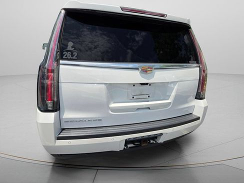 Used 2017 Cadillac Escalade ESV Premium Luxury AWD/4WD image 9